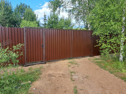 Обзор на распашные ворота — фото