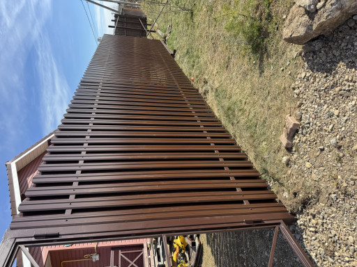 Забор из металлоштакетника — фото