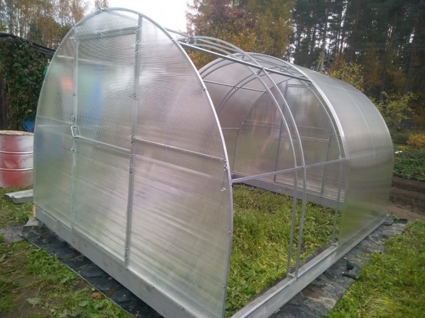 Теплицы усиленные
