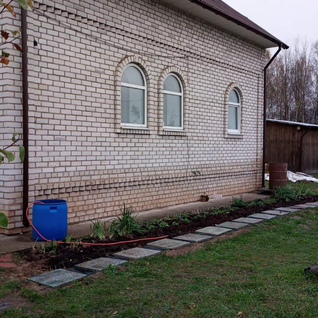 Водосточные системы, снегоудержатели — пластиковая водосточка grand line — фото